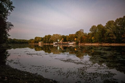 Es ist nicht nur die malerische Landschaft oder die perfekte Infrastruktur, die Römerberg für meine Unternehmen so attraktiv macht. Es sind vor allem die Menschen, die diesen Ort zu meinem Lebensmittelpunkt machen. Hier, umgeben von Freunden, Kollegen, Kunden und Bekannten, spüre ich eine tiefe Verbundenheit und Zufriedenheit. 