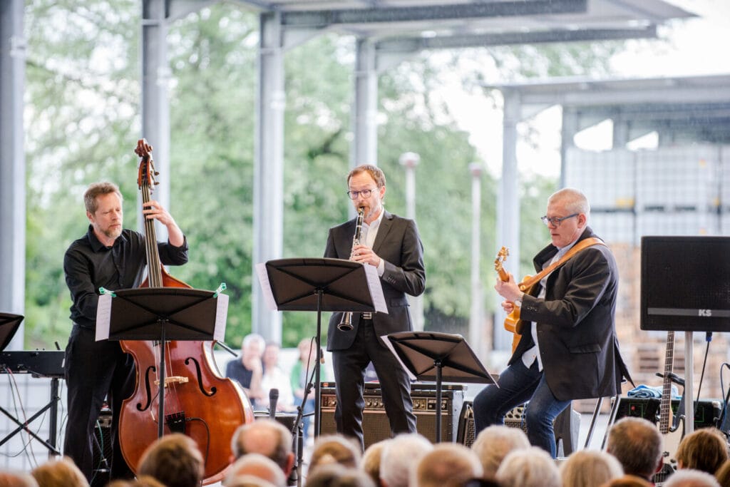 Die Leerguthalle von Berkel AHK in Ludwigshafen - Ein Ort der Begegnung zwischen Industrie und Musik