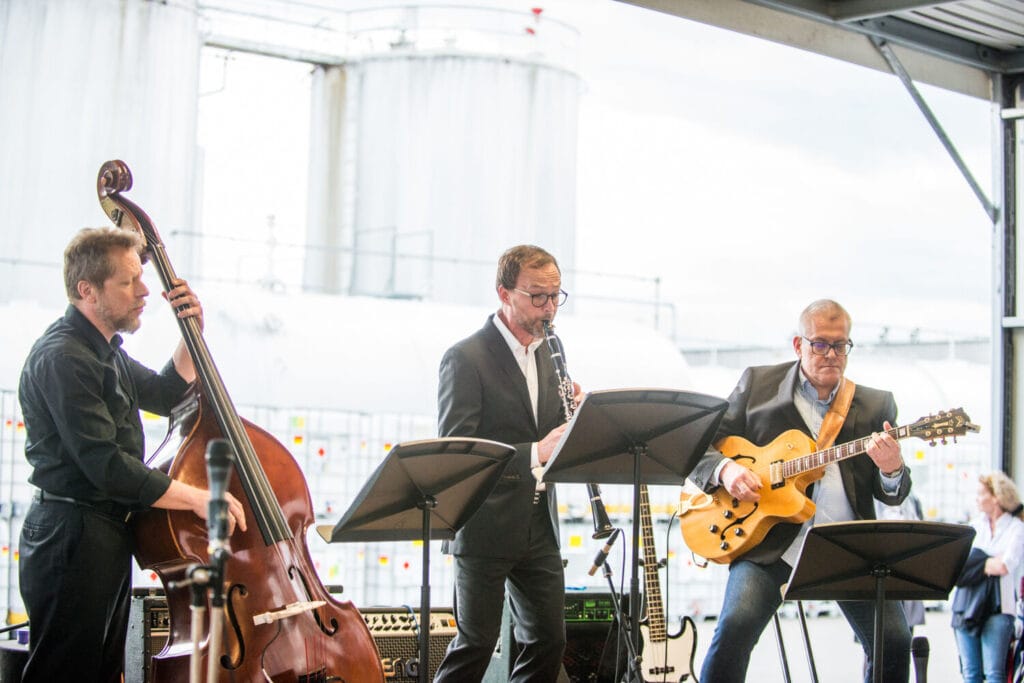 Die Leerguthalle von Berkel AHK in Ludwigshafen - Ein Ort der Begegnung zwischen Industrie und Musik