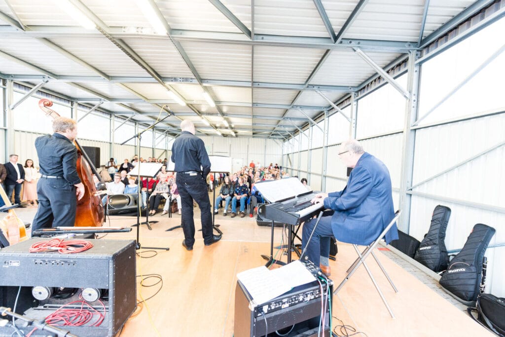 Die Leerguthalle von Berkel AHK in Ludwigshafen - Ein Ort der Begegnung zwischen Industrie und Musik