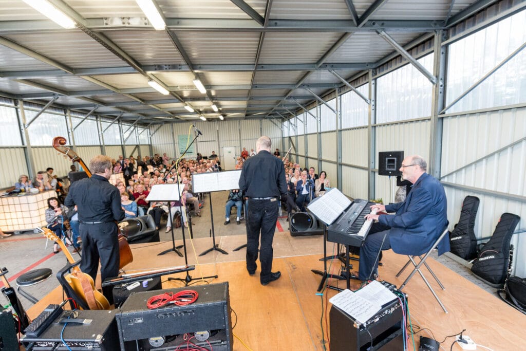 Die Leerguthalle von Berkel AHK in Ludwigshafen - Ein Ort der Begegnung zwischen Industrie und Musik