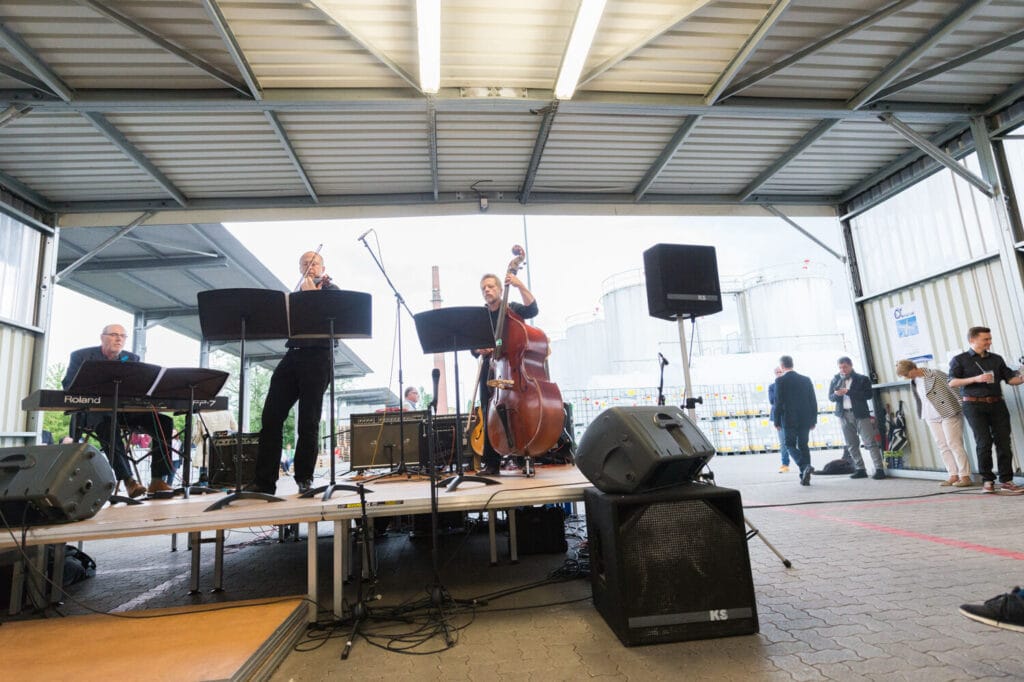 Die Leerguthalle von Berkel AHK in Ludwigshafen - Ein Ort der Begegnung zwischen Industrie und Musik