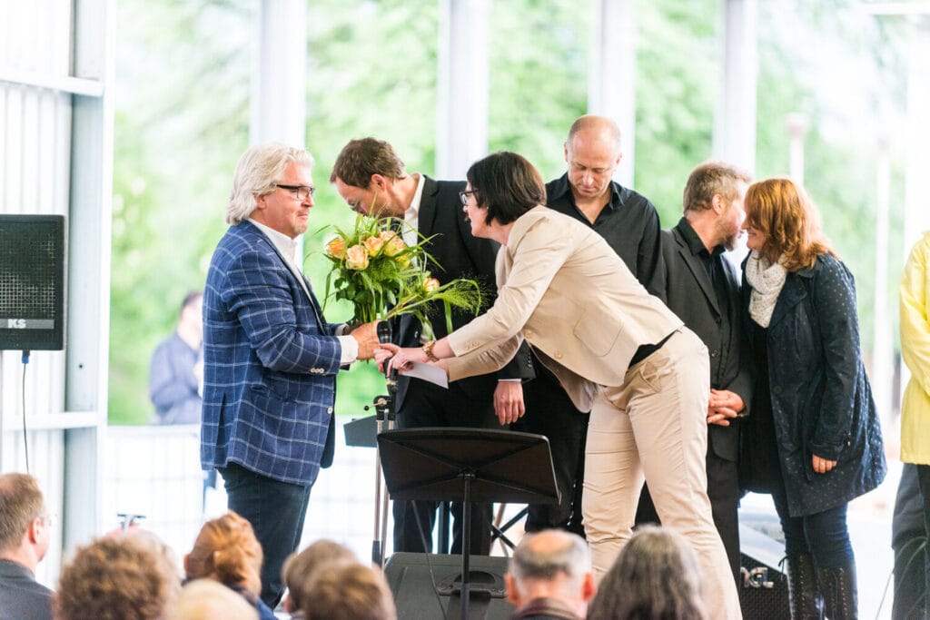 Die Leerguthalle von Berkel AHK in Ludwigshafen - Ein Ort der Begegnung zwischen Industrie und Musik