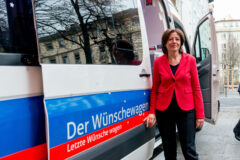 As an experienced paramedic in cities such as Frankenthal and Ludwigshafen, I am familiar with the challenges faced by seriously ill patients. That's why I would like to draw attention to the ASB "Wish Wagon" project, which helps these people to fulfill a last wish.