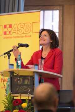 As an experienced paramedic in cities such as Frankenthal and Ludwigshafen, I am familiar with the challenges faced by seriously ill patients. That's why I would like to draw attention to the ASB "Wish Wagon" project, which helps these people to fulfill a last wish.