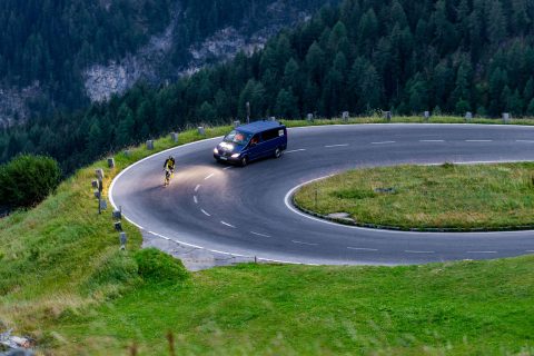 Race Around Austria, Ultracycling, Das Extreme Race Around Austria ist mit 2.200 Kilometern Länge das längste Einzelzeitfahren Europas und Qualifikationsrennen für das legendäre Race Across America. Die Strecke führt entlang der grenznahen Straßen einmal rund um Österreich. Es gibt keine Etappen, die Zeit läuft nonstop. 