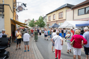 Einmal Zitronenlimonade bitte ;) | Maikammer feiert Pfälzer Gartenmarkt 2023 | Werbe und Reportagefotograf Schepers