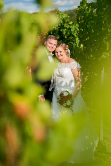 Schepi - your passionate wedding photographer from Römerberg. With a keen sense for the perfect moment, I capture the magic of your wedding in the Rhine-Neckar region and worldwide. Discover authentic and emotional shots that will capture your love for eternity. Let yourself be accompanied by a professional who recognizes and captures the beauty in every moment.