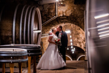 Schepi - your passionate wedding photographer from Römerberg. With a keen sense for the perfect moment, I capture the magic of your wedding in the Rhine-Neckar region and worldwide. Discover authentic and emotional shots that will capture your love for eternity. Let yourself be accompanied by a professional who recognizes and captures the beauty in every moment.