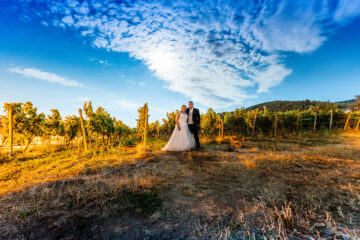 Schepi - your passionate wedding photographer from Römerberg. With a keen sense for the perfect moment, I capture the magic of your wedding in the Rhine-Neckar region and worldwide. Discover authentic and emotional shots that will capture your love for eternity. Let yourself be accompanied by a professional who recognizes and captures the beauty in every moment.