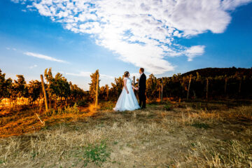 Schepi - your passionate wedding photographer from Römerberg. With a keen sense for the perfect moment, I capture the magic of your wedding in the Rhine-Neckar region and worldwide. Discover authentic and emotional shots that will capture your love for eternity. Let yourself be accompanied by a professional who recognizes and captures the beauty in every moment.